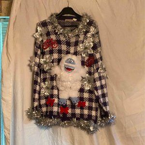 UGLY CHRISTMAS SWEATER